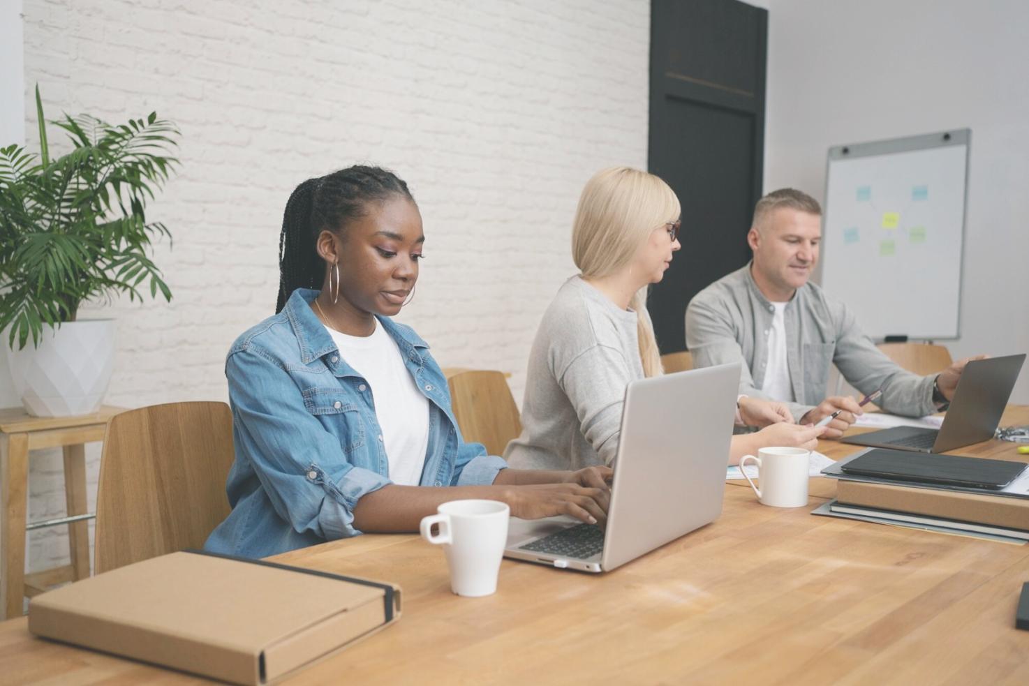 Laboratorio di scrittura poetica con materiali e appunti sparsi